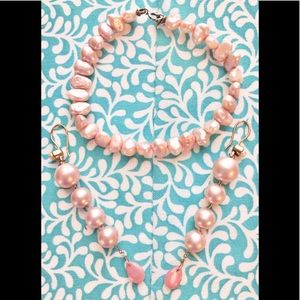 Freshwater pale pink pearl bracelet, earrings!
